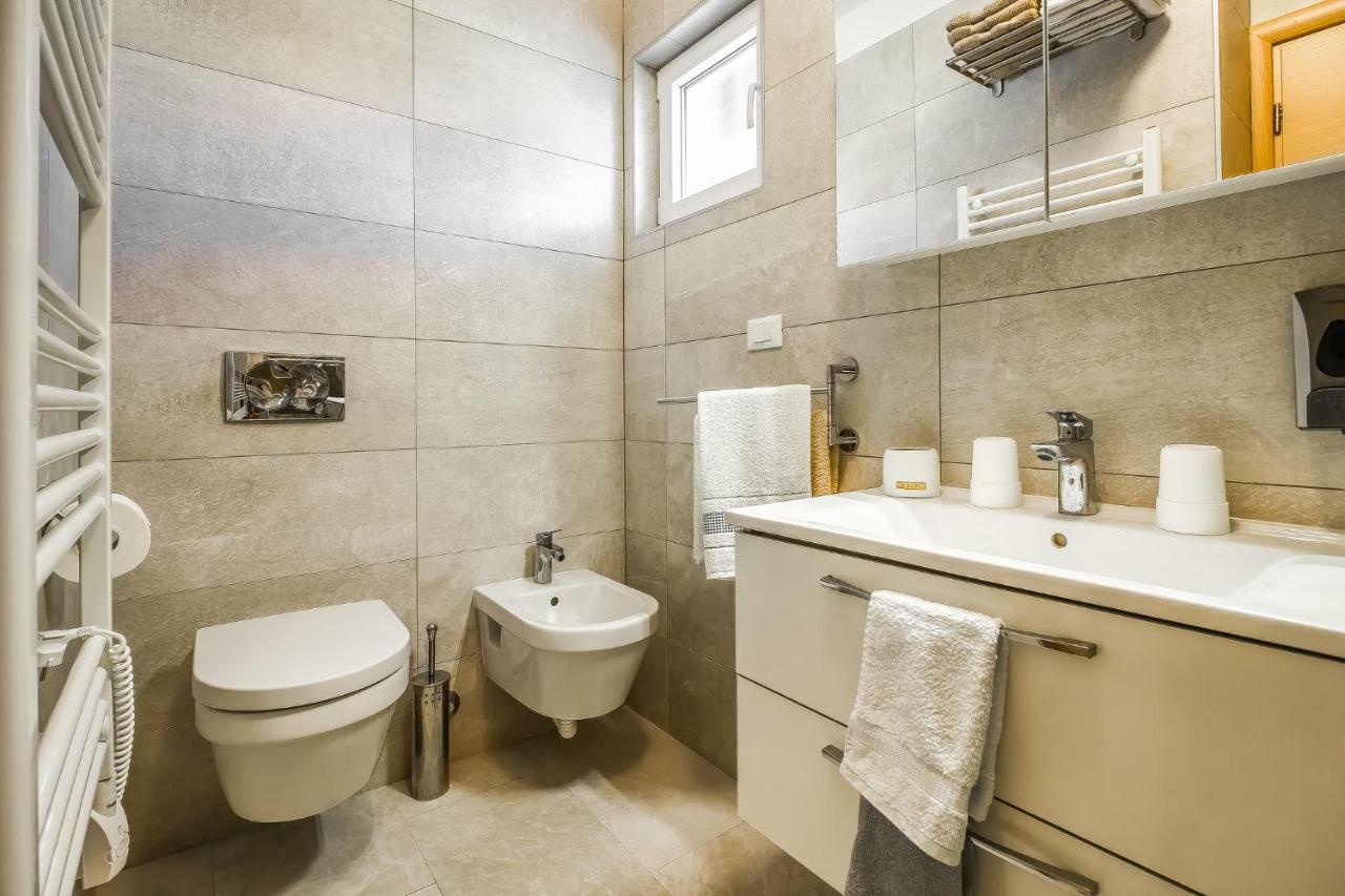 Saten Suite Apartment Near The Beach โปเรช ภายนอก รูปภาพ