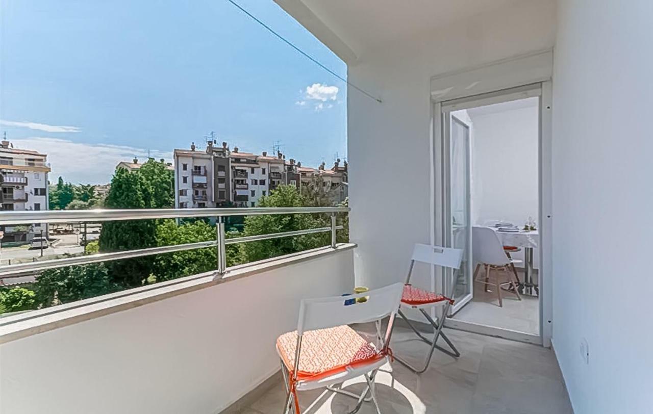 Saten Suite Apartment Near The Beach โปเรช ภายนอก รูปภาพ